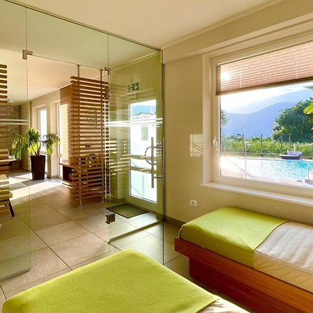 Hotel Garni Gruener Baum Лаивес Екстериор снимка