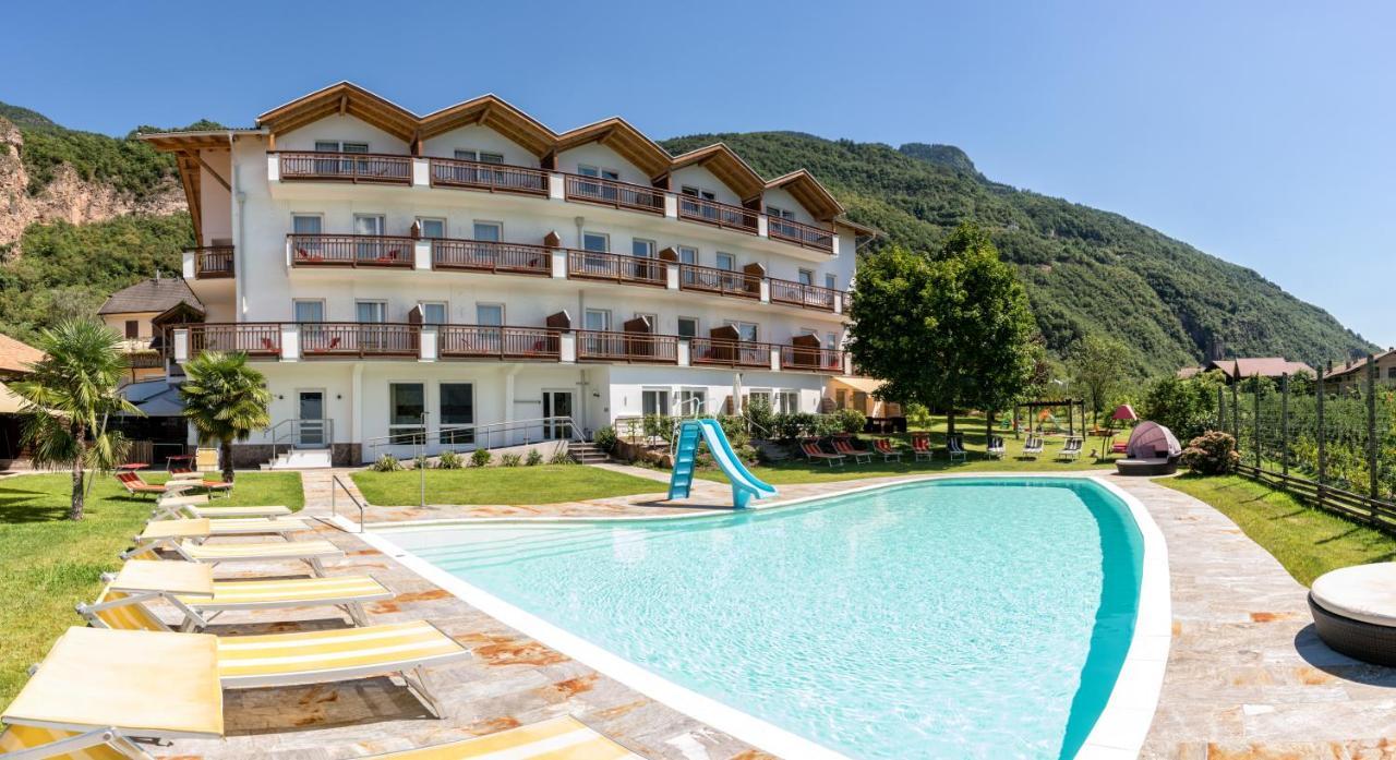 Hotel Garni Gruener Baum Лаивес Екстериор снимка