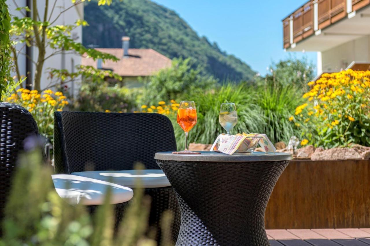 Hotel Garni Gruener Baum Лаивес Екстериор снимка