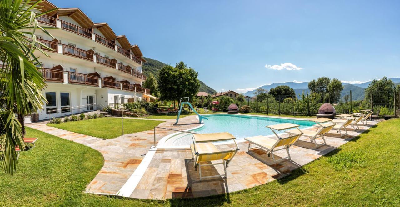 Hotel Garni Gruener Baum Лаивес Екстериор снимка