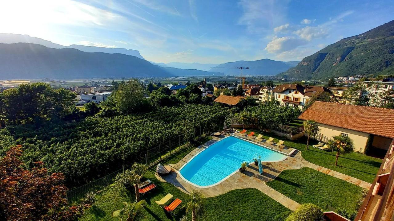 Hotel Garni Gruener Baum Лаивес Екстериор снимка