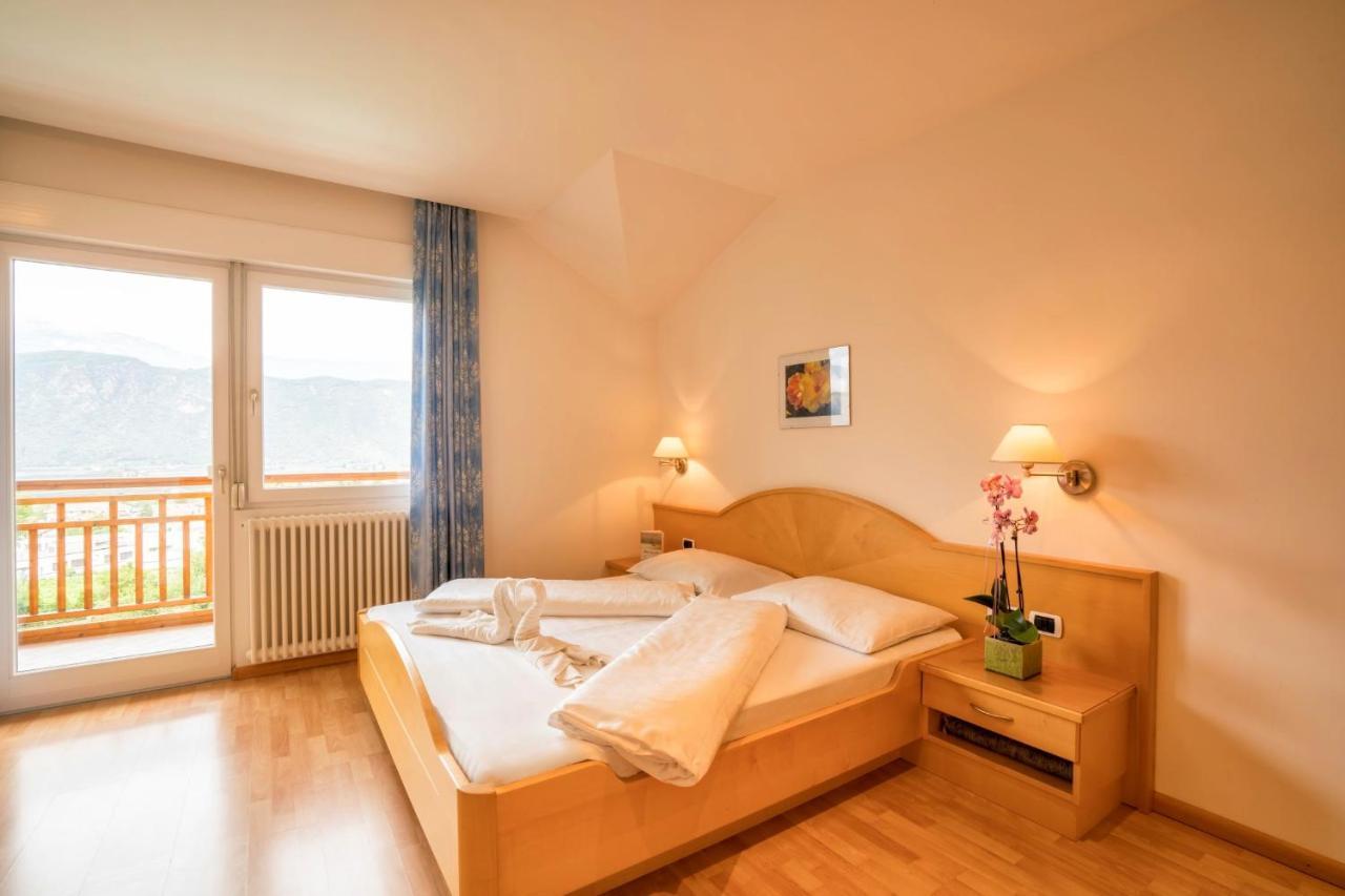 Hotel Garni Gruener Baum Лаивес Екстериор снимка