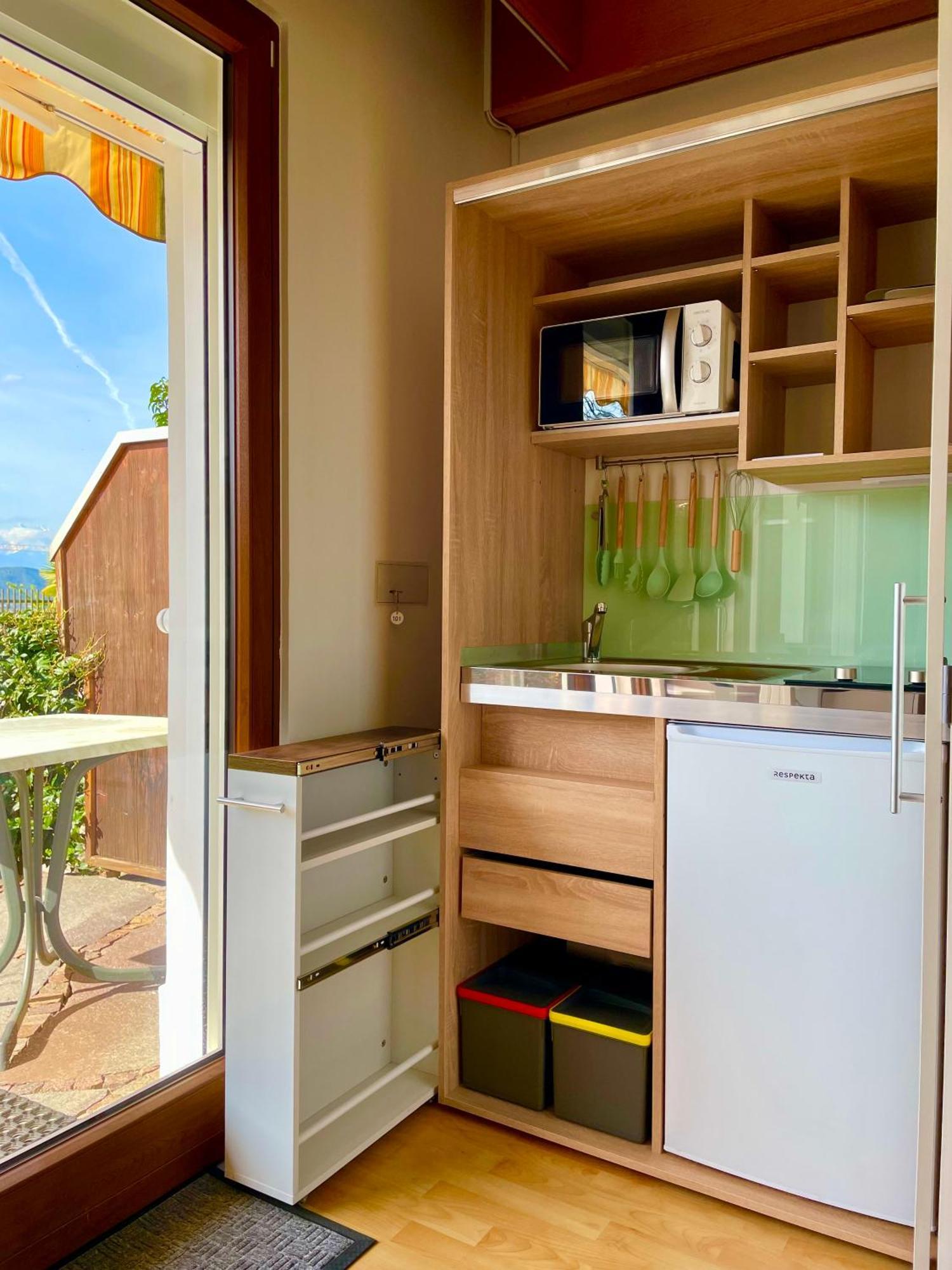 Hotel Garni Gruener Baum Лаивес Екстериор снимка