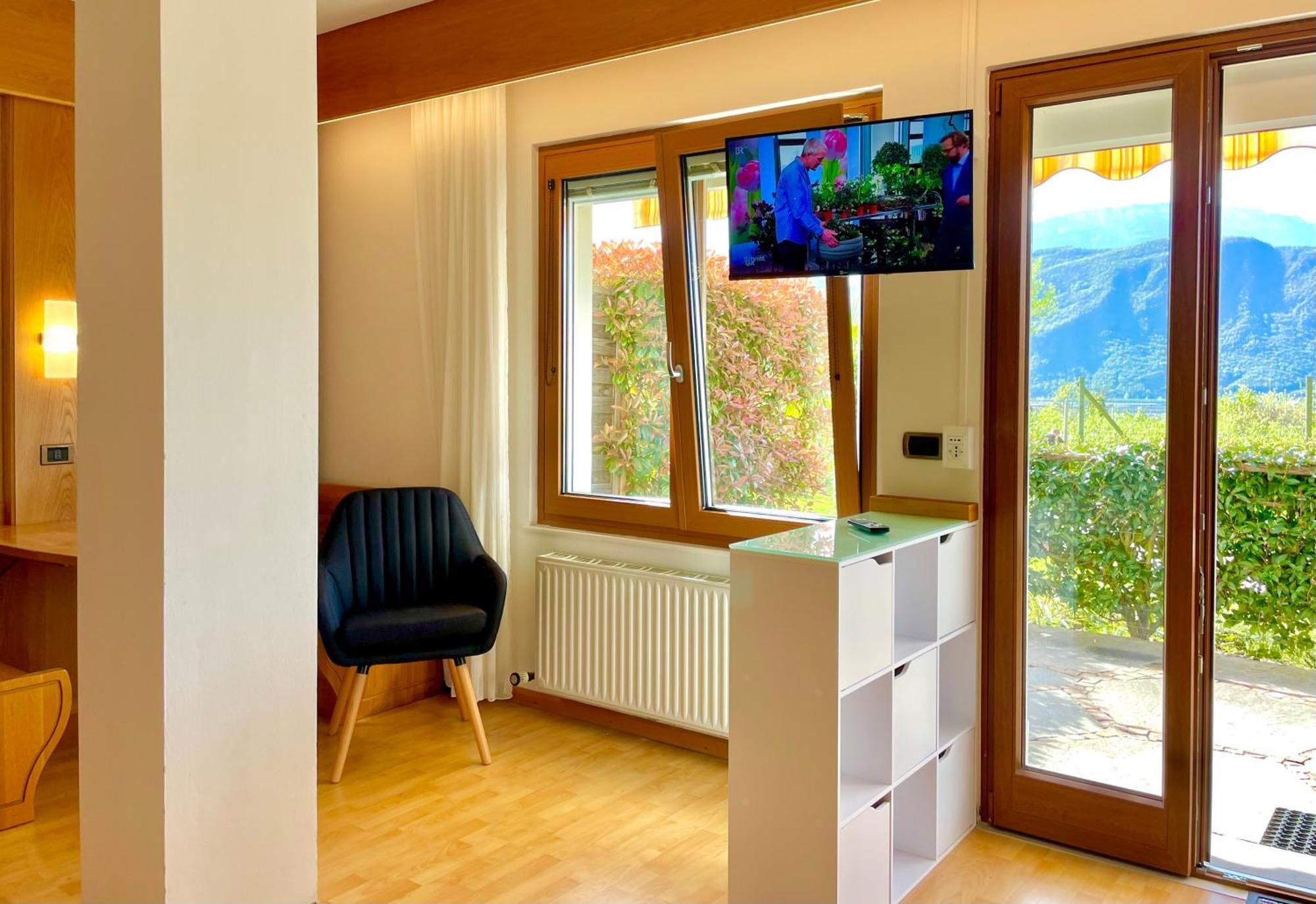 Hotel Garni Gruener Baum Лаивес Екстериор снимка
