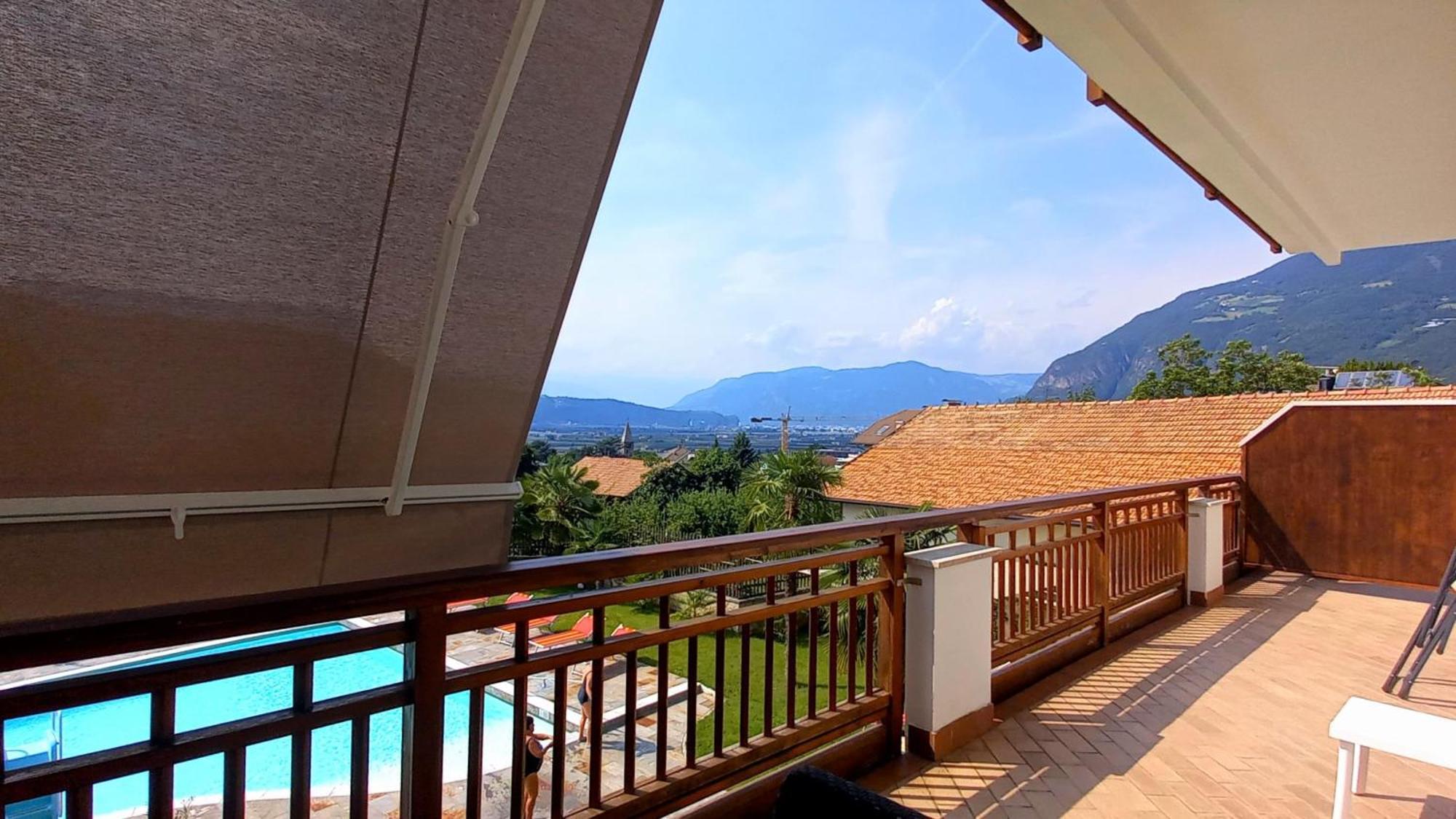 Hotel Garni Gruener Baum Лаивес Стая снимка