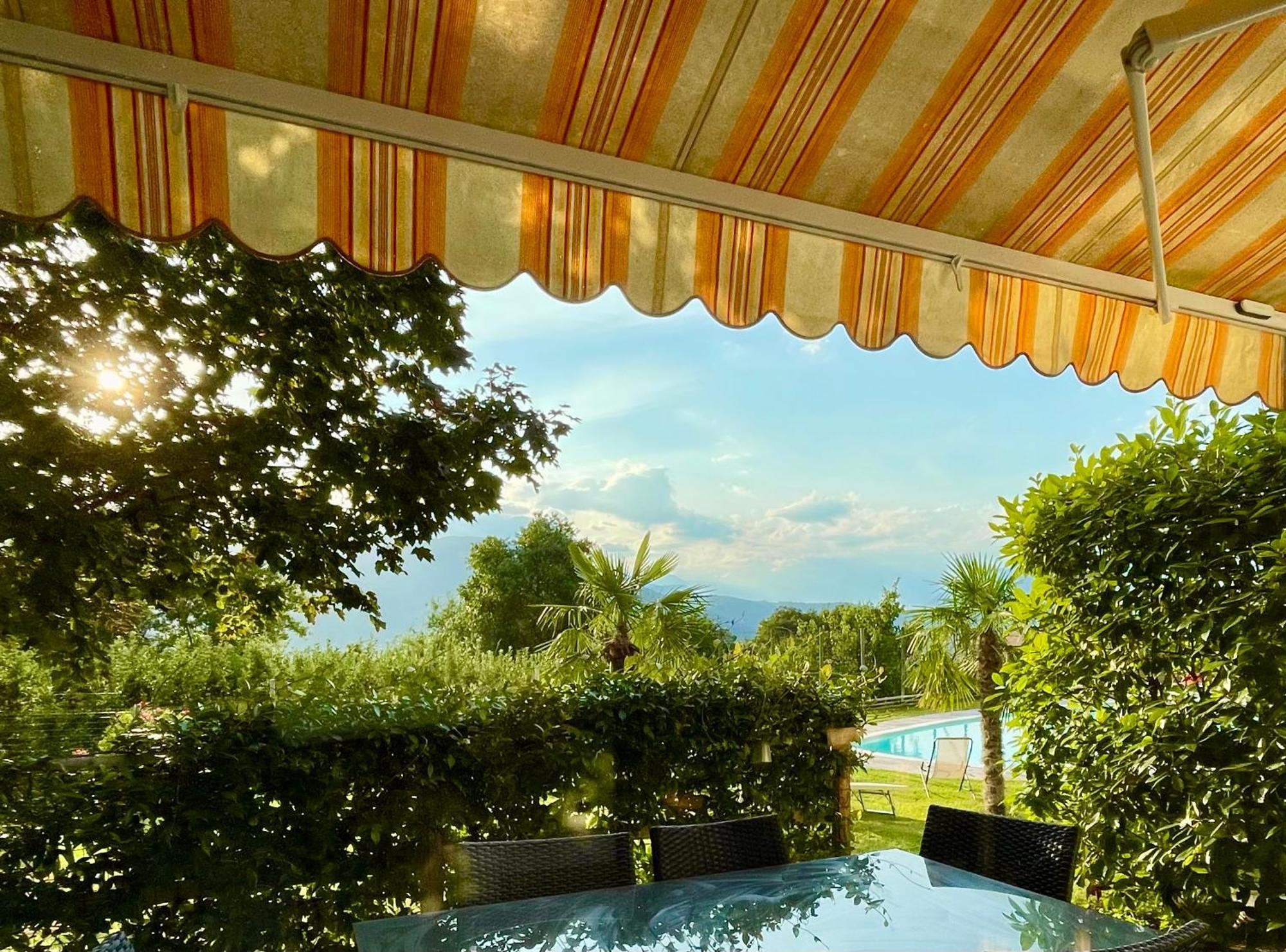 Hotel Garni Gruener Baum Лаивес Екстериор снимка